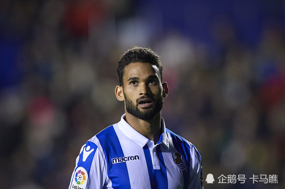 英雄联盟官方网站 -赛前密尔沃基雄鹿官宣签约：西甲节点到来；气氛紧张；年轻球员得到机会(克里夫兰骑士vs密尔沃基雄鹿分析)